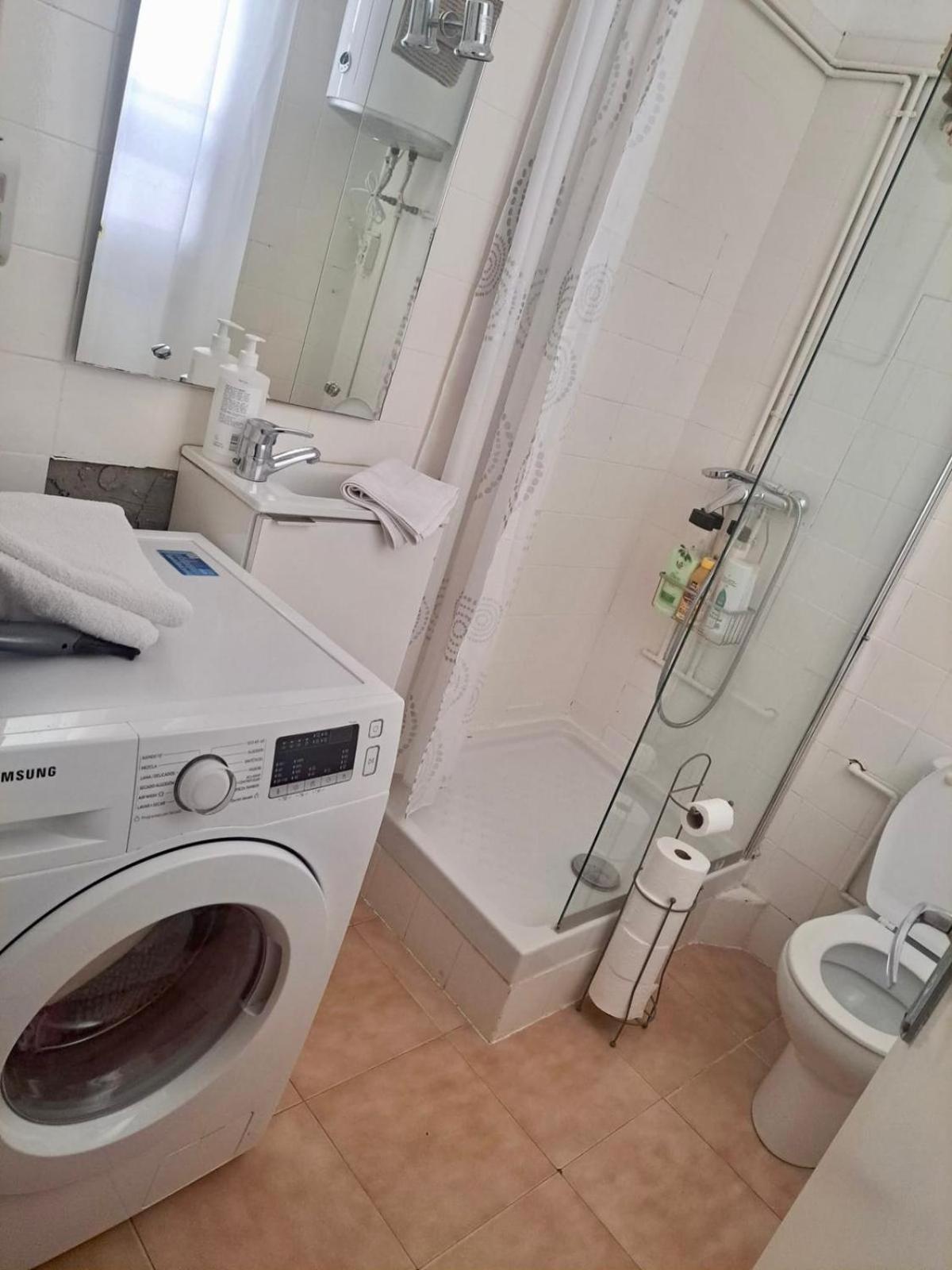 Habitacion Para Grupos Y Familias Hasta 8 Barcelona Exteriér fotografie