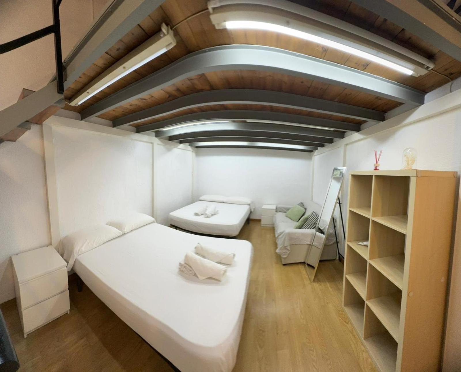 Habitacion Para Grupos Y Familias Hasta 8 Barcelona Exteriér fotografie